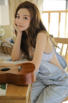 年轻的女教师电影